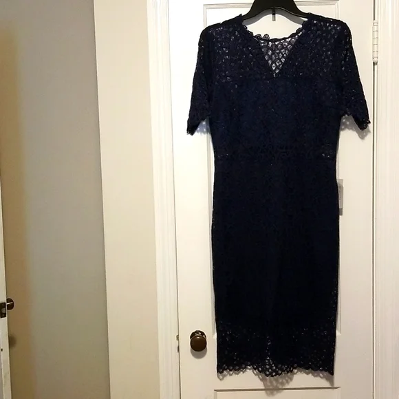 white christmas dresses Vici x Nordstrom Floral Side Cutout Dress NWT- Size L – The Saved Collection main image 0